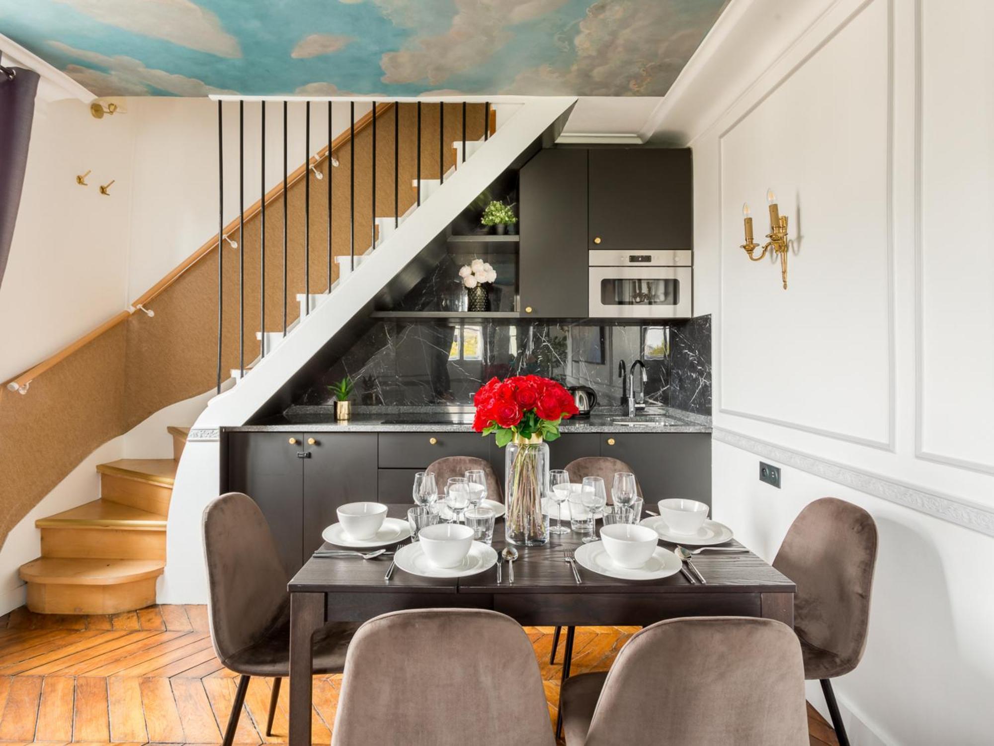 Luxury 2 Bedroom Duplex - Beautiful Monument View Appartement *